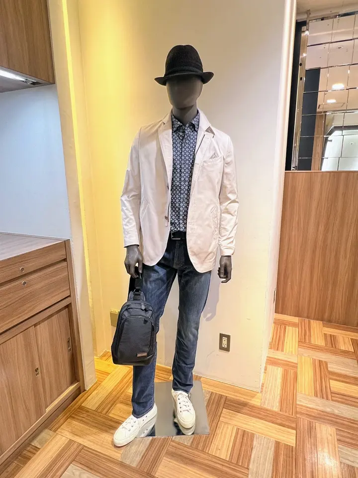 JOSEPH ABBOUD 森部 コーディネート画像