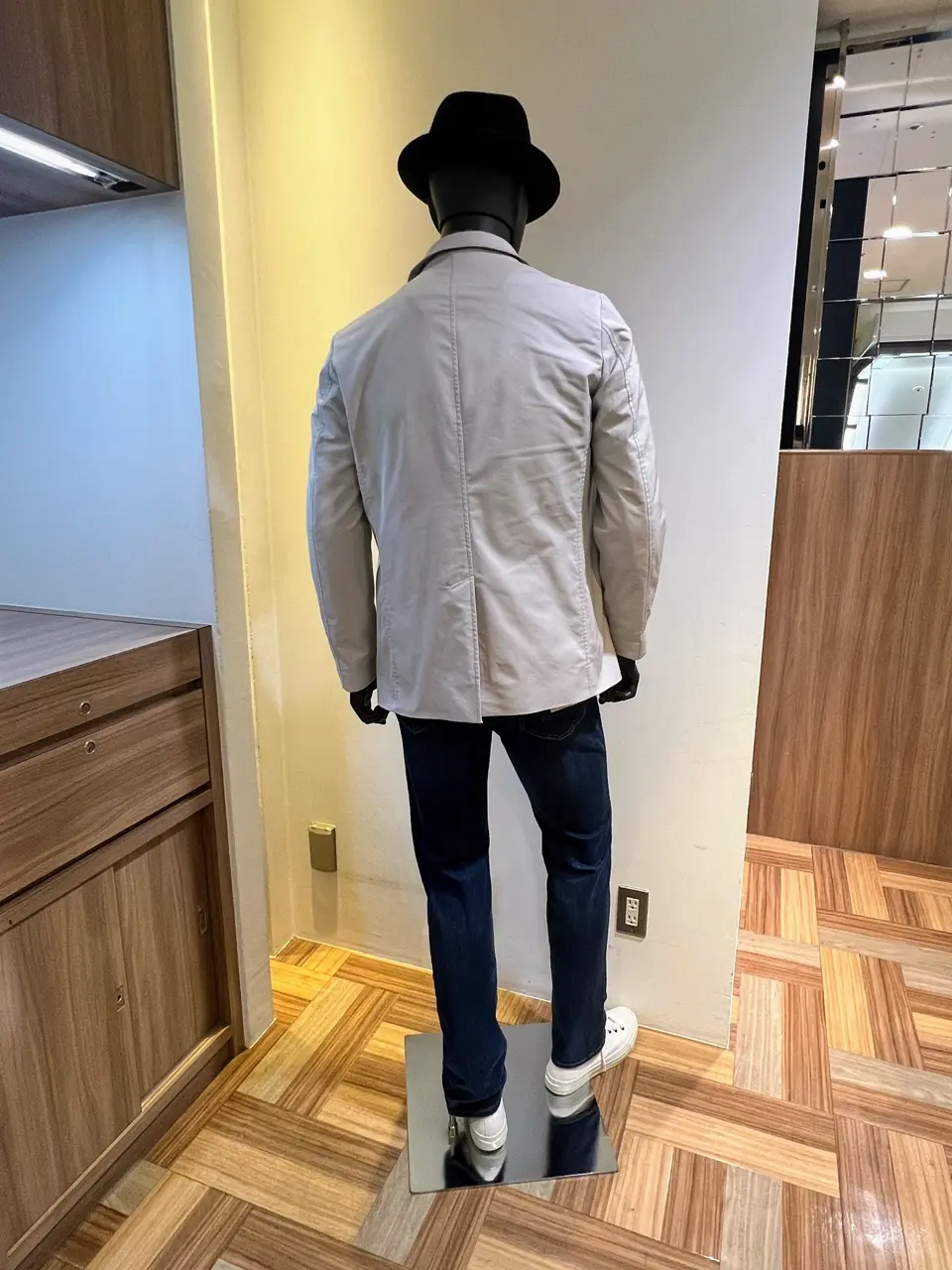 JOSEPH ABBOUD 森部 コーディネート画像