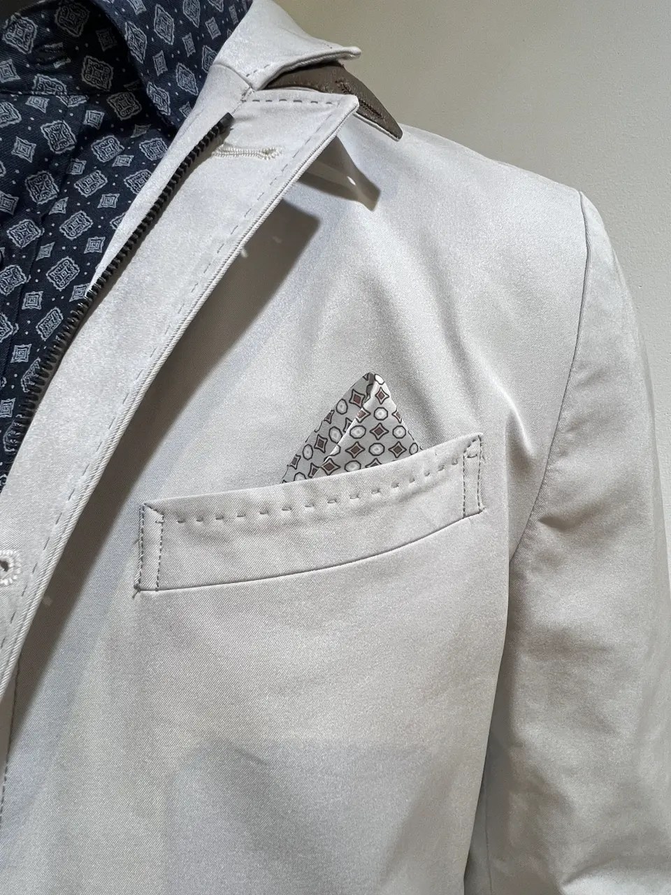 JOSEPH ABBOUD 森部 コーディネート画像