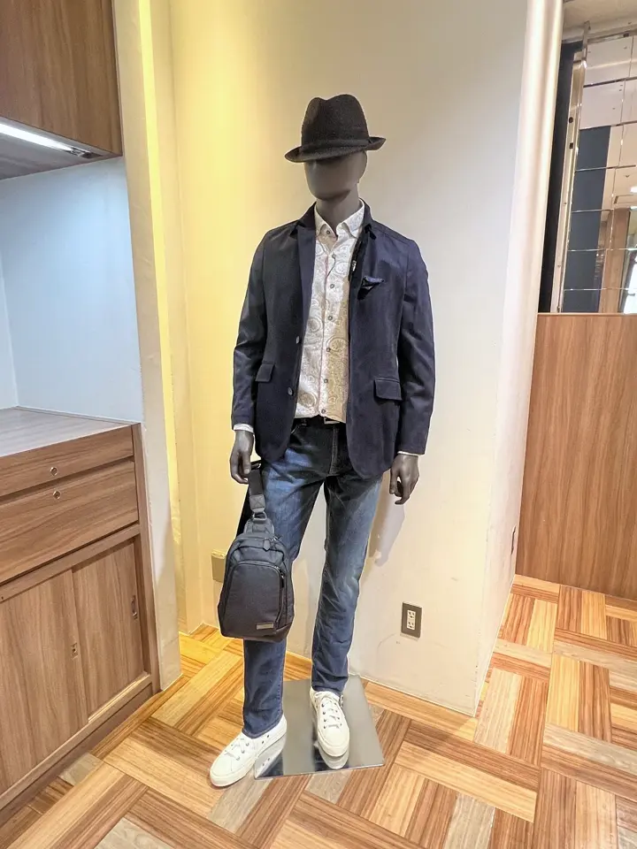 JOSEPH ABBOUD 森部 コーディネート画像