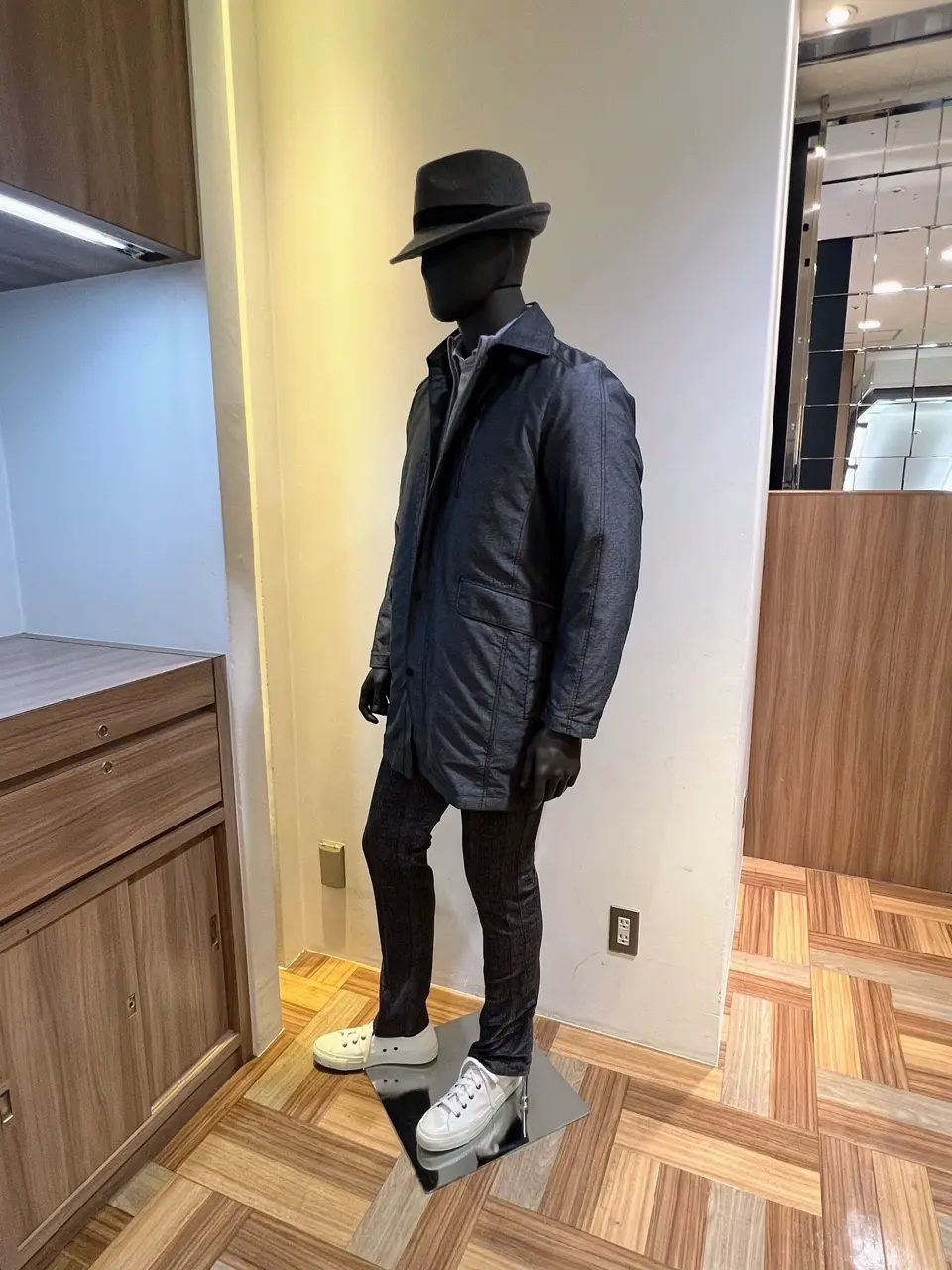 JOSEPH ABBOUD 森部 コーディネート画像