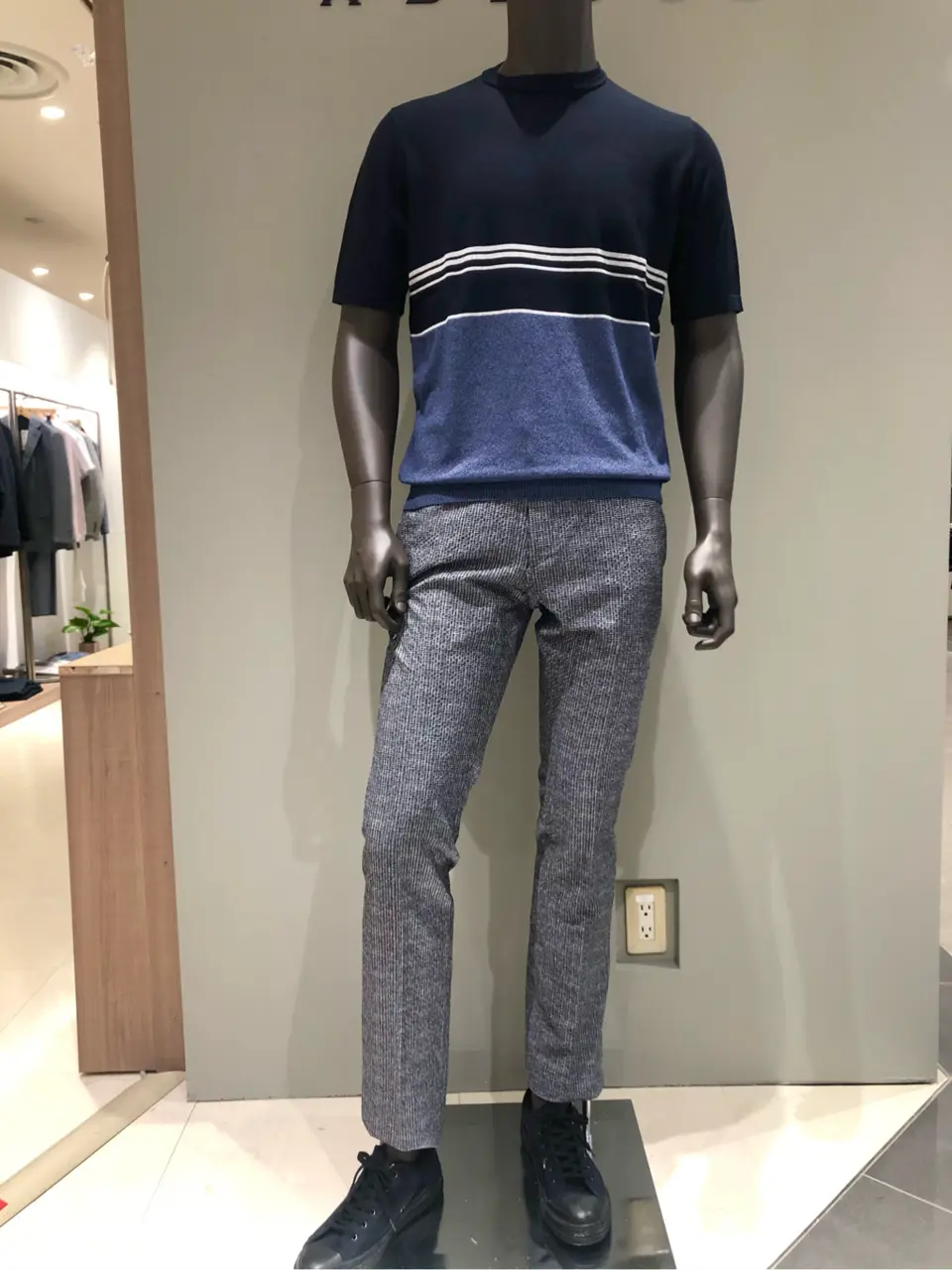 JOSEPH ABBOUD 川田 コーディネート画像