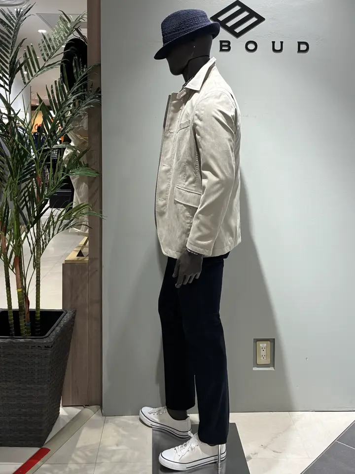 JOSEPH ABBOUD 伊津野 コーディネート画像