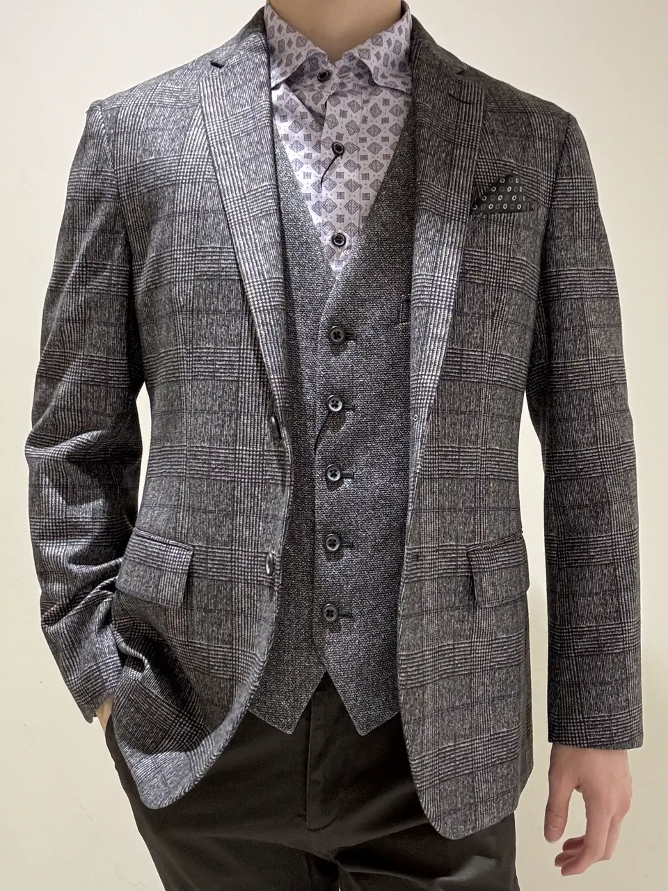 JOSEPH ABBOUD 近藤 コーディネート画像