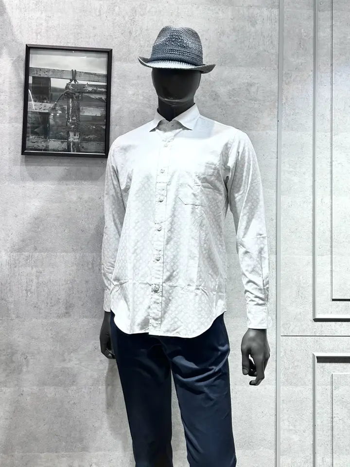 JOSEPH ABBOUD 二澤 コーディネート画像