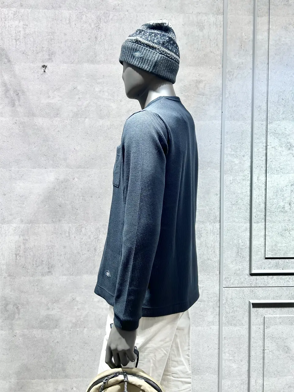 JOSEPH ABBOUD MOUNTAIN 二澤 コーディネート画像