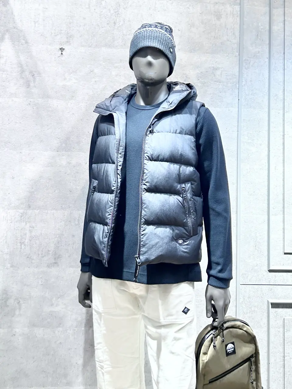 JOSEPH ABBOUD MOUNTAIN 二澤 コーディネート画像