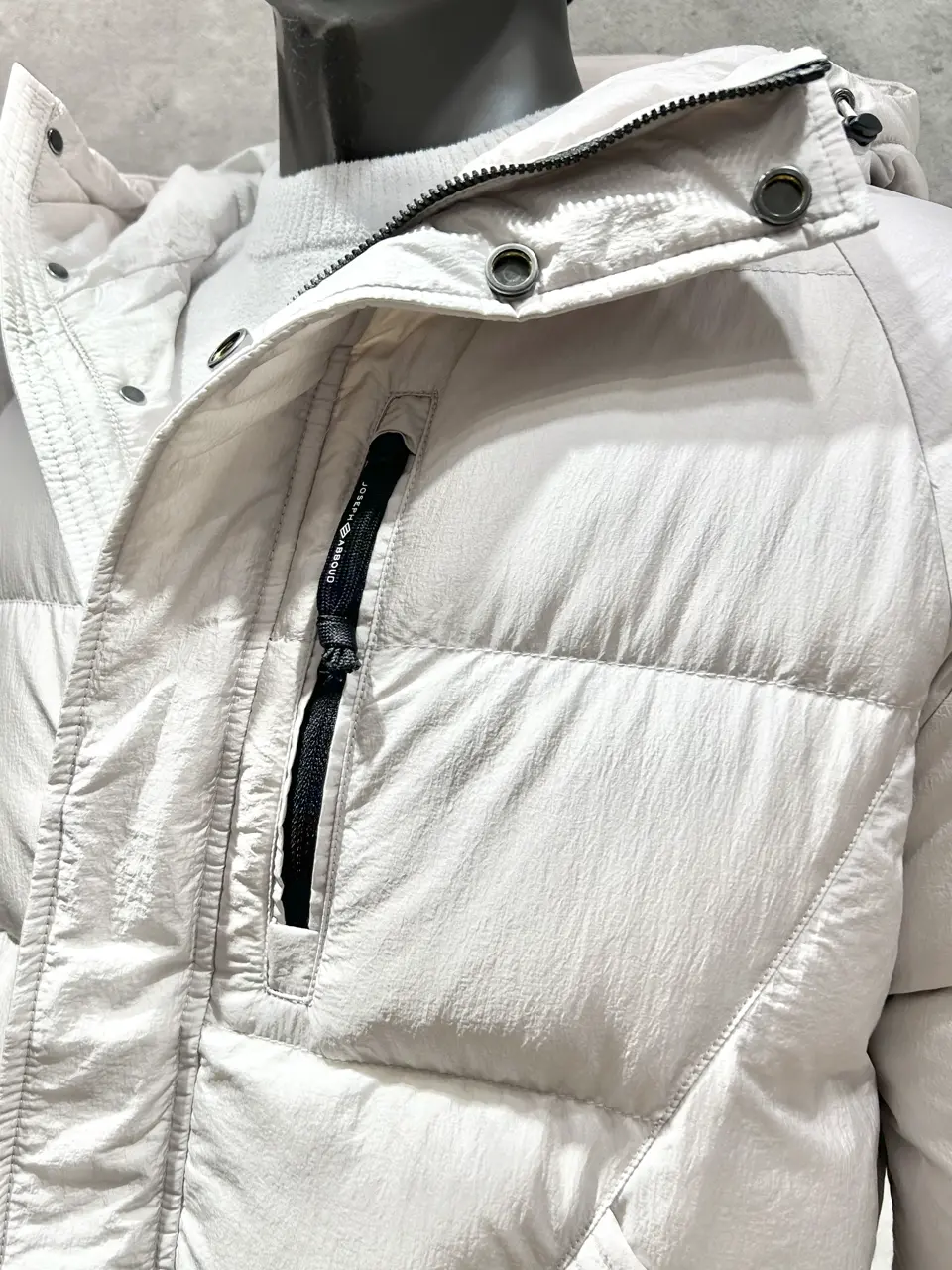 JOSEPH ABBOUD MOUNTAIN 二澤 コーディネート画像