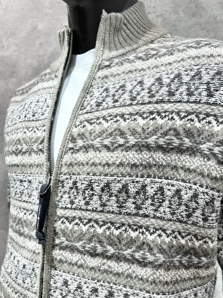 JOSEPH ABBOUD MOUNTAIN 二澤 コーディネート画像