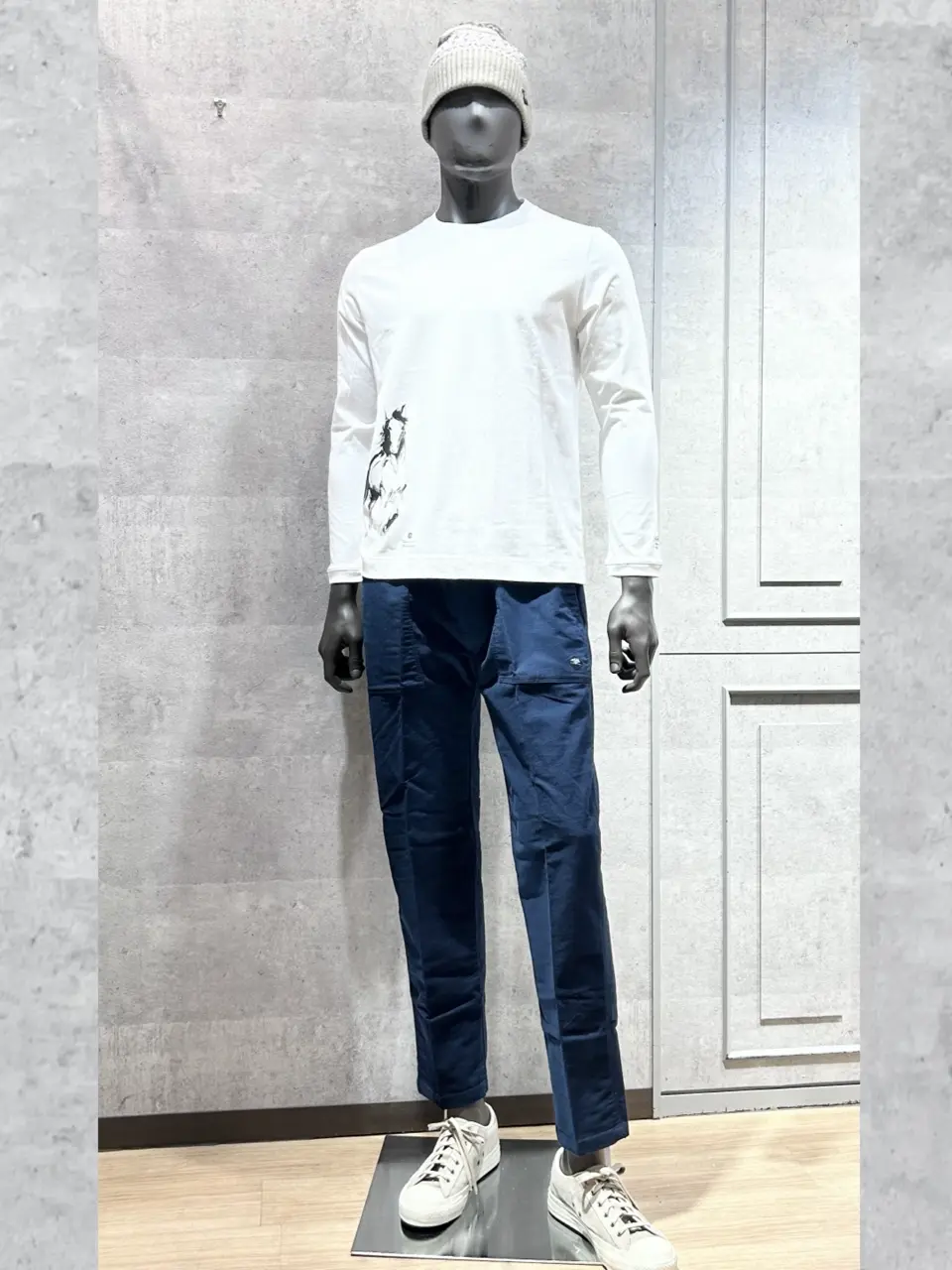 JOSEPH ABBOUD MOUNTAIN 二澤 コーディネート画像