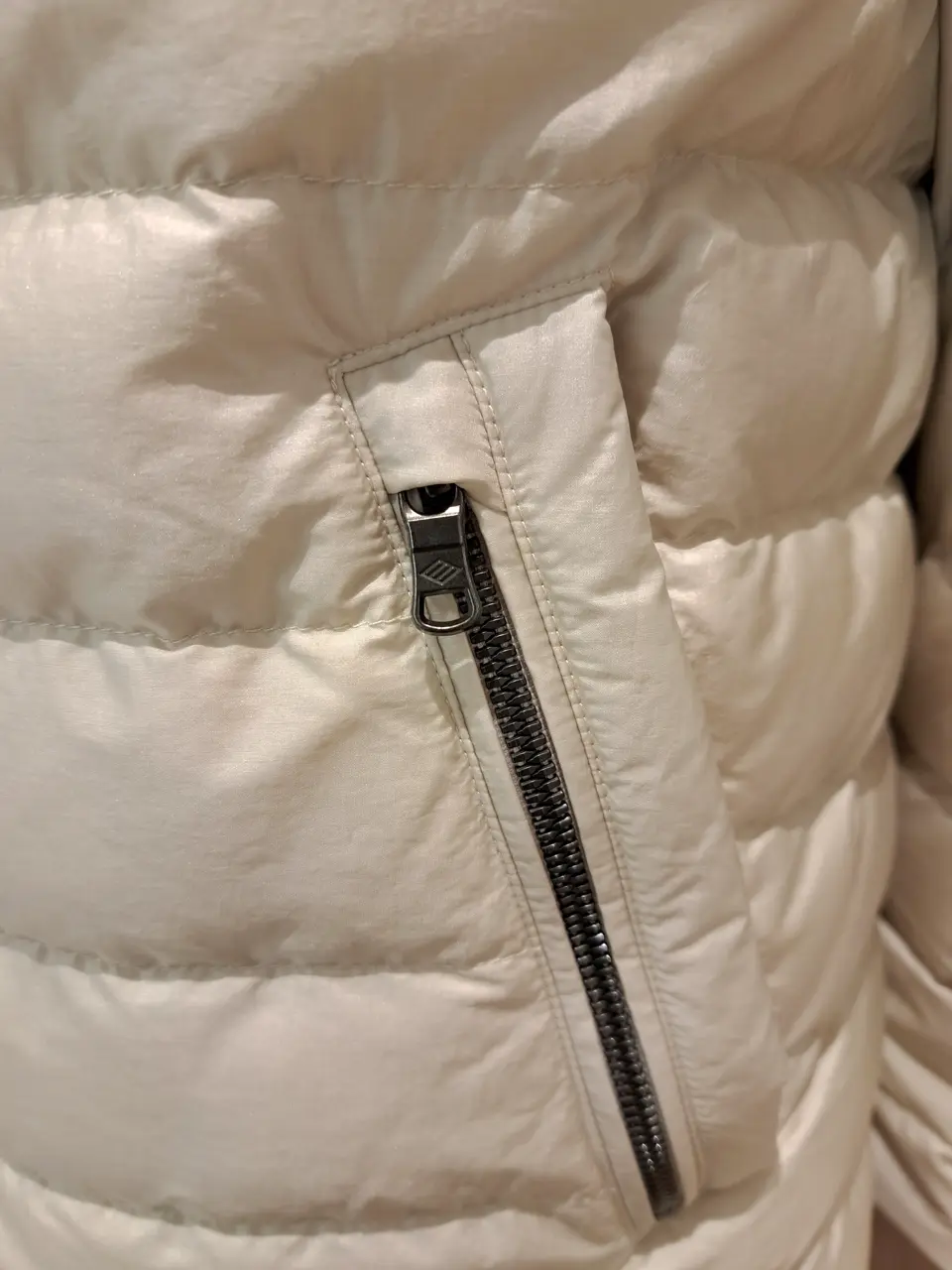 JOSEPH ABBOUD 藤川 コーディネート画像