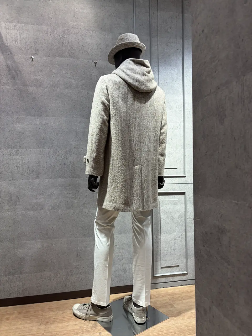 JOSEPH ABBOUD 上條 コーディネート画像