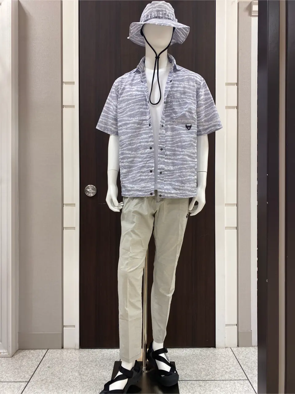 JOSEPH ABBOUD 松山 コーディネート画像