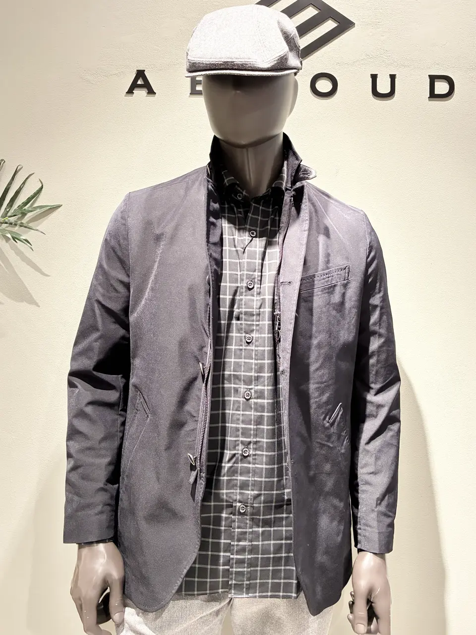 JOSEPH ABBOUD 伊津野 コーディネート画像