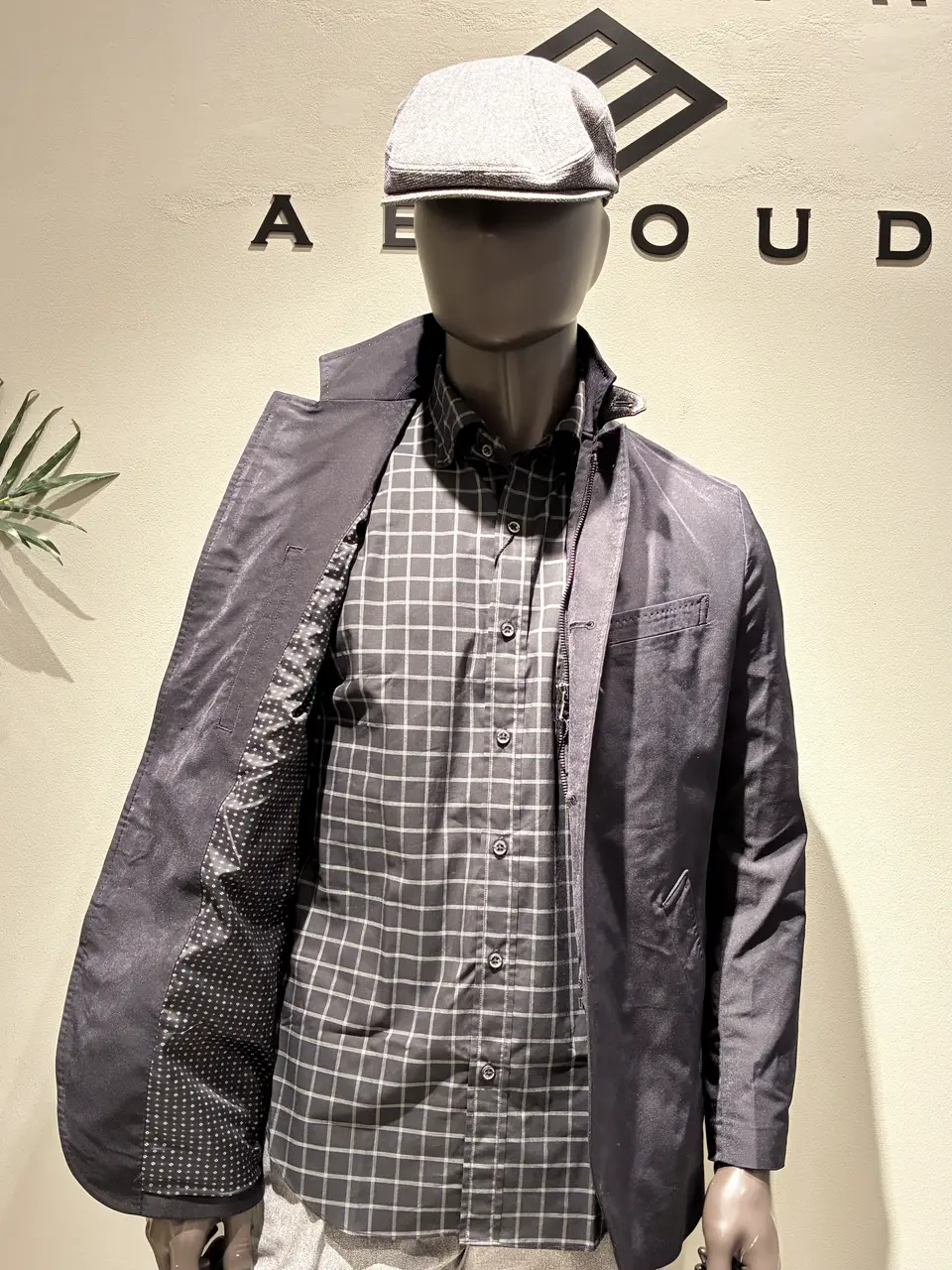 JOSEPH ABBOUD 伊津野 コーディネート画像