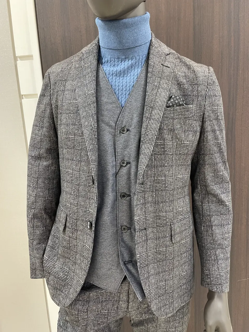 JOSEPH ABBOUD 松山 コーディネート画像