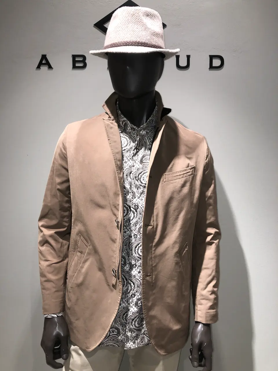 JOSEPH ABBOUD 川田 コーディネート画像