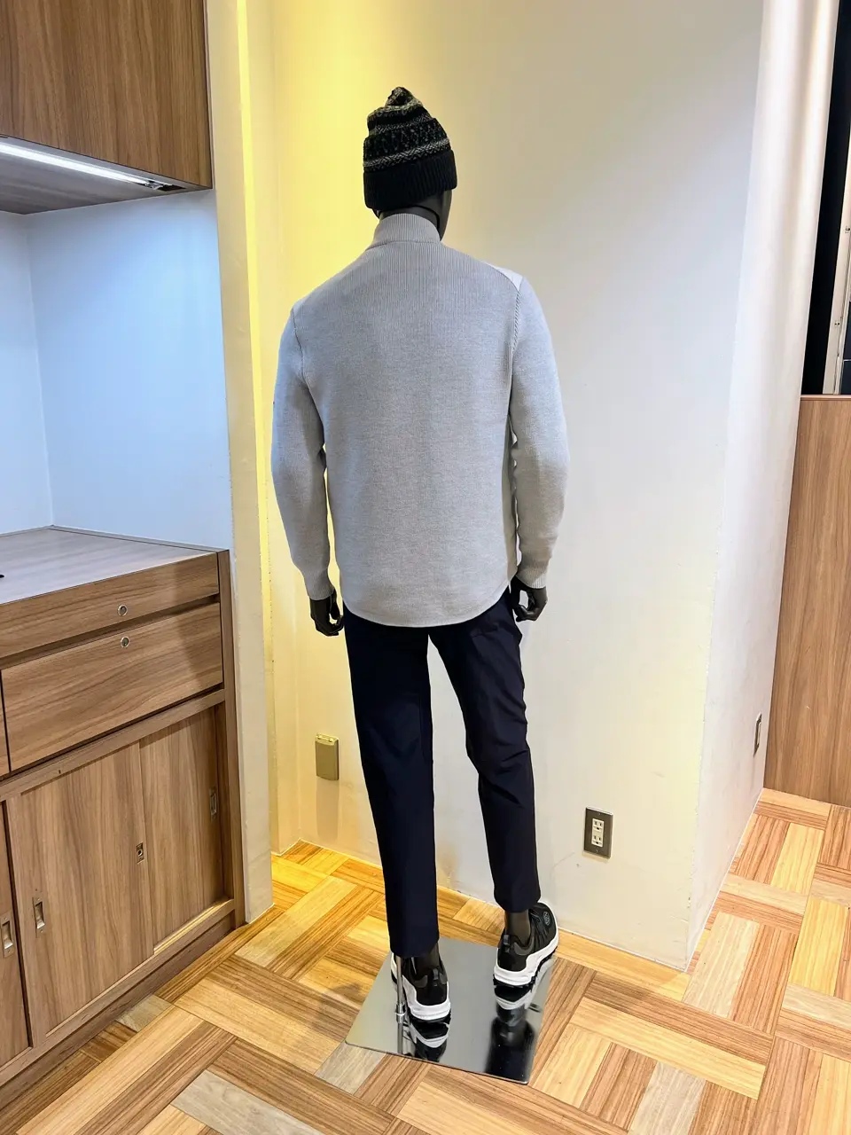 JOSEPH ABBOUD MOUNTAIN 森部 コーディネート画像