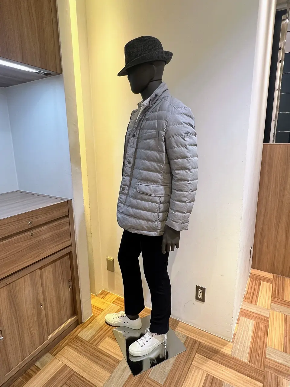 JOSEPH ABBOUD 森部 コーディネート画像