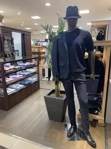 JOSEPH ABBOUD 秦 コーディネート画像