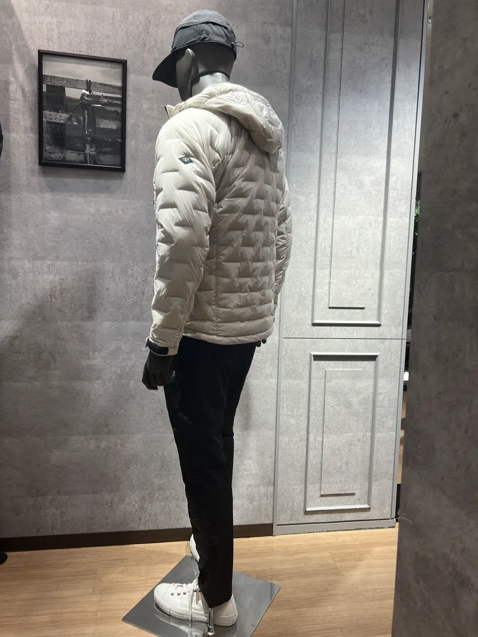 JOSEPH ABBOUD MOUNTAIN 上條 コーディネート画像