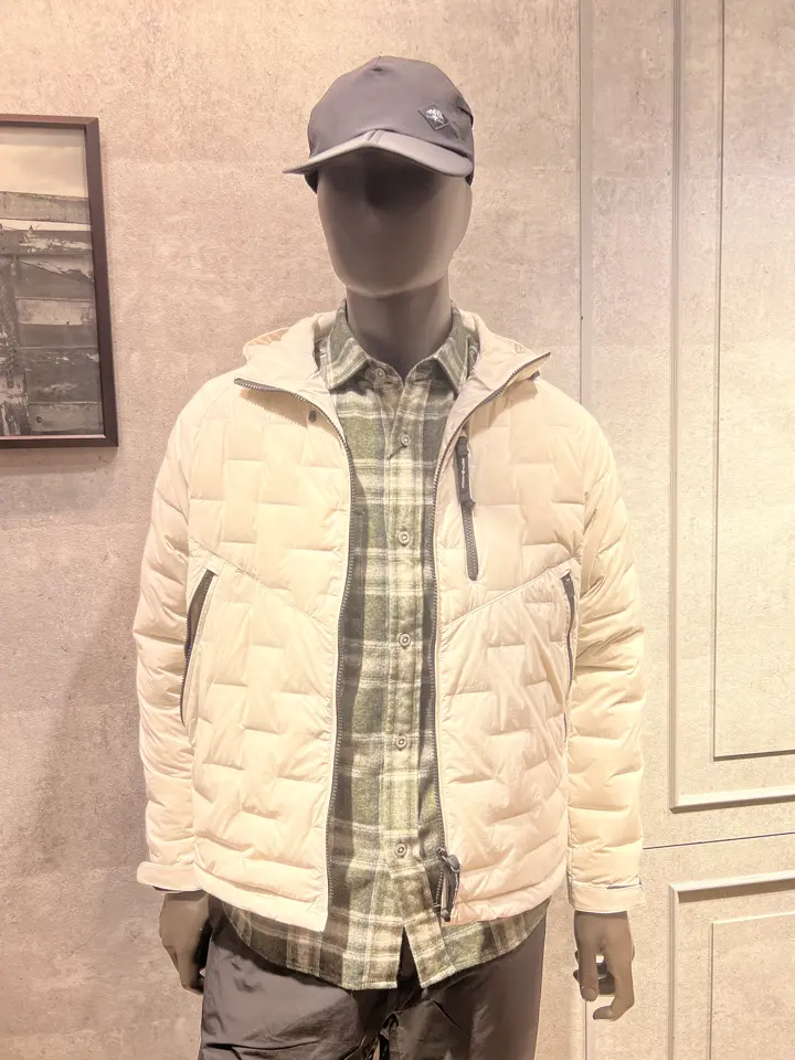 JOSEPH ABBOUD MOUNTAIN 上條 コーディネート画像