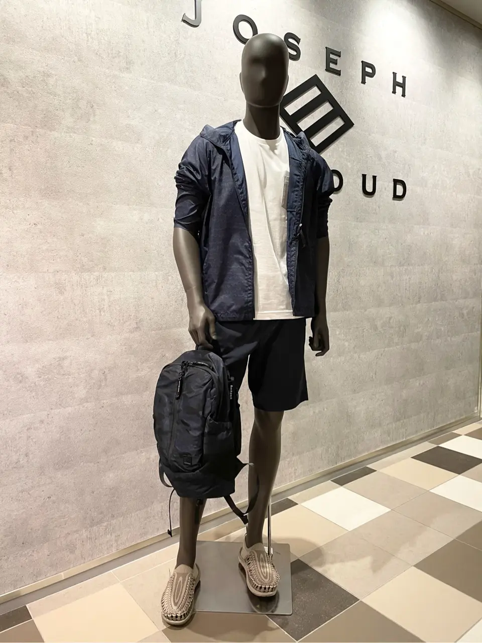  東　 コーディネート画像