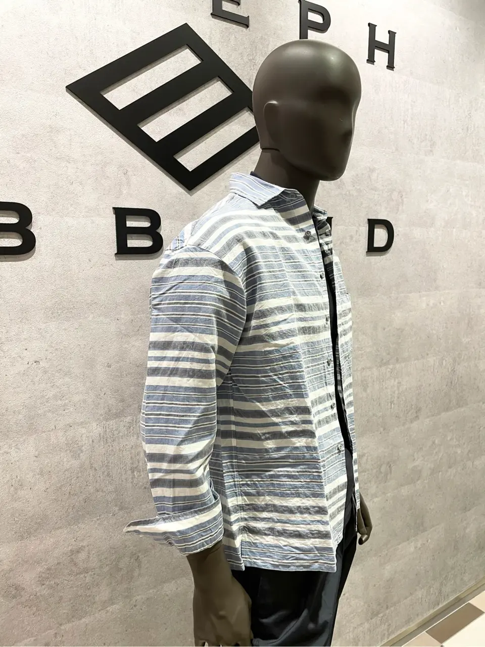 JOSEPH ABBOUD 東　 コーディネート画像