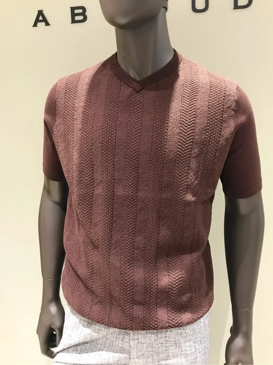 JOSEPH ABBOUD 伊津野 コーディネート画像