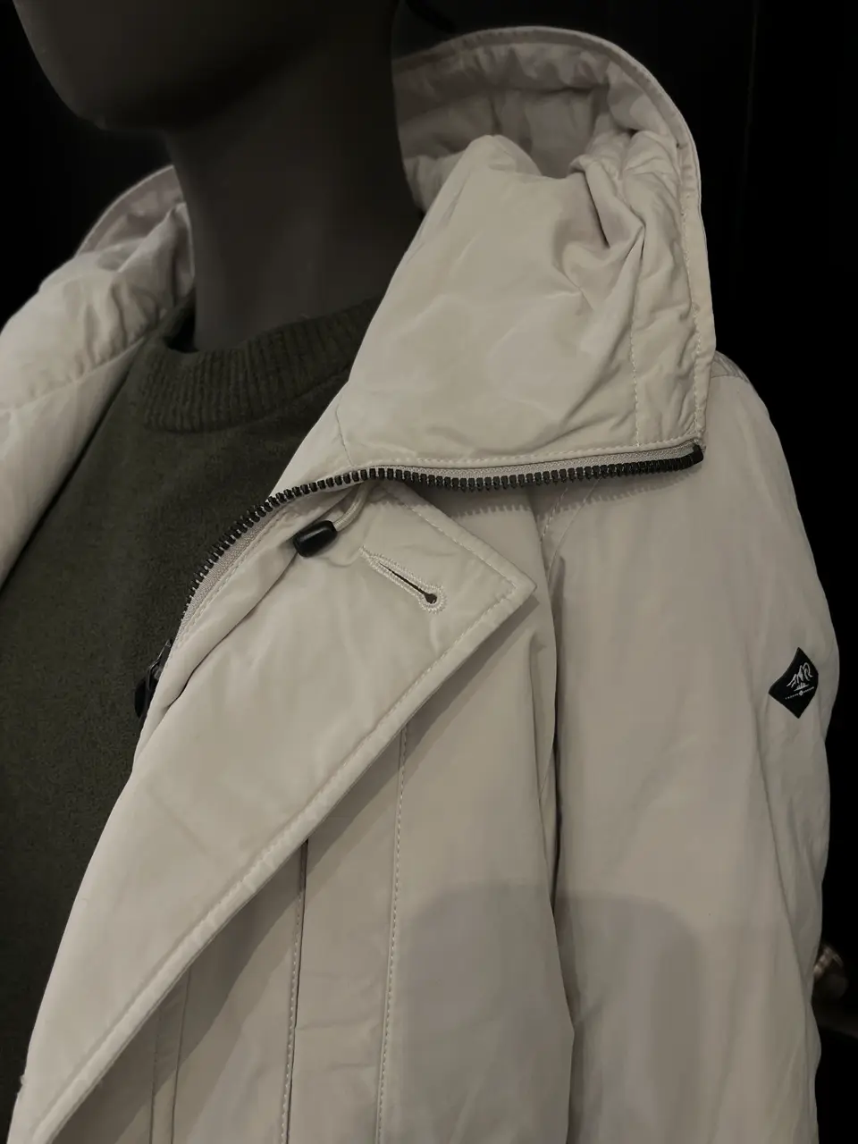 JOSEPH ABBOUD 長塚 コーディネート画像