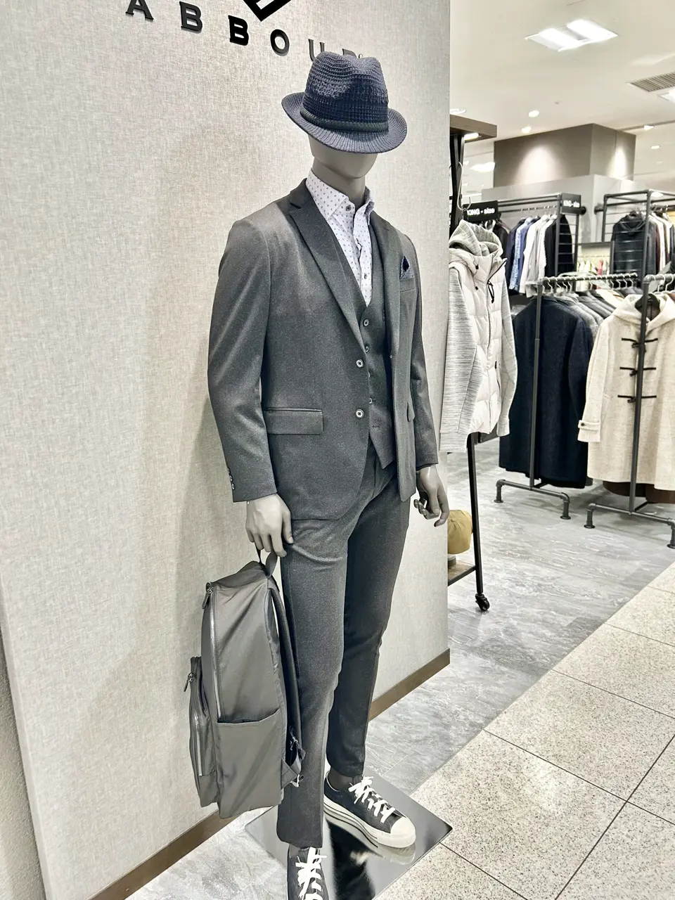 JOSEPH ABBOUD 上田 コーディネート画像