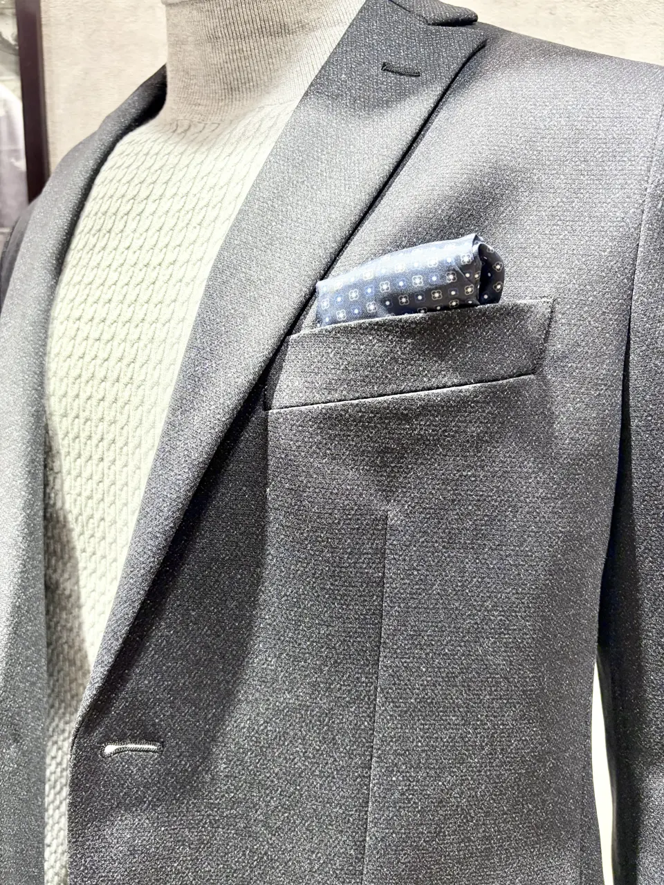 JOSEPH ABBOUD 二澤 コーディネート画像