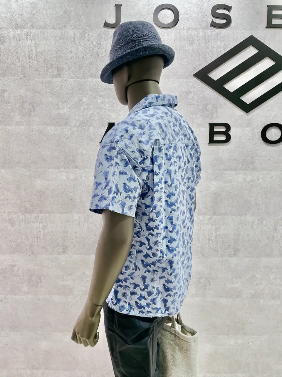 JOSEPH ABBOUD 二澤 コーディネート画像