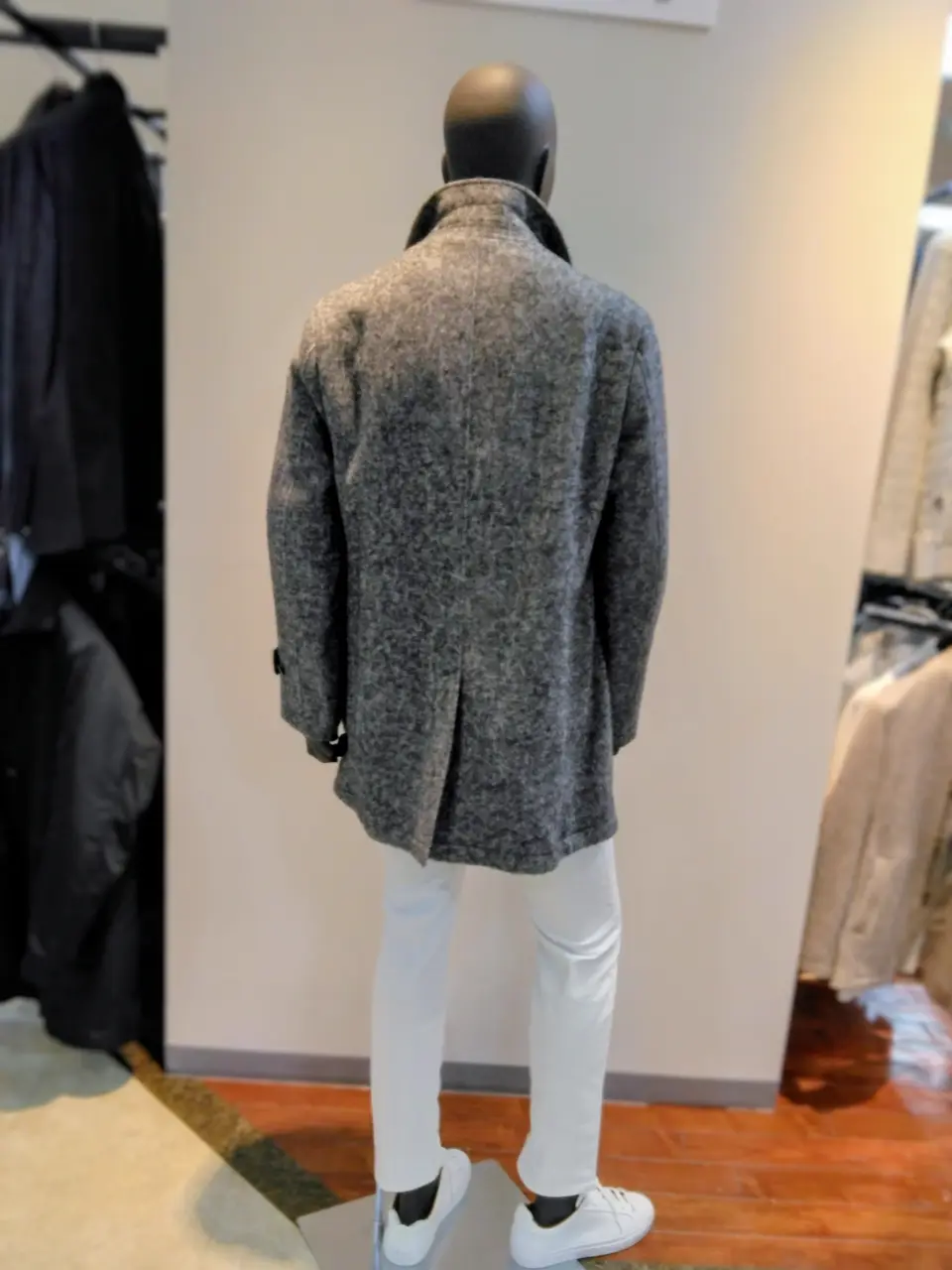 JOSEPH ABBOUD 　伊丹 コーディネート画像