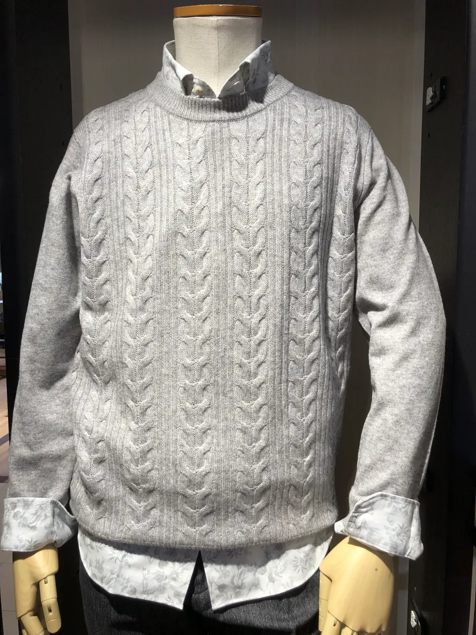 JOSEPH ABBOUD 山口 コーディネート画像