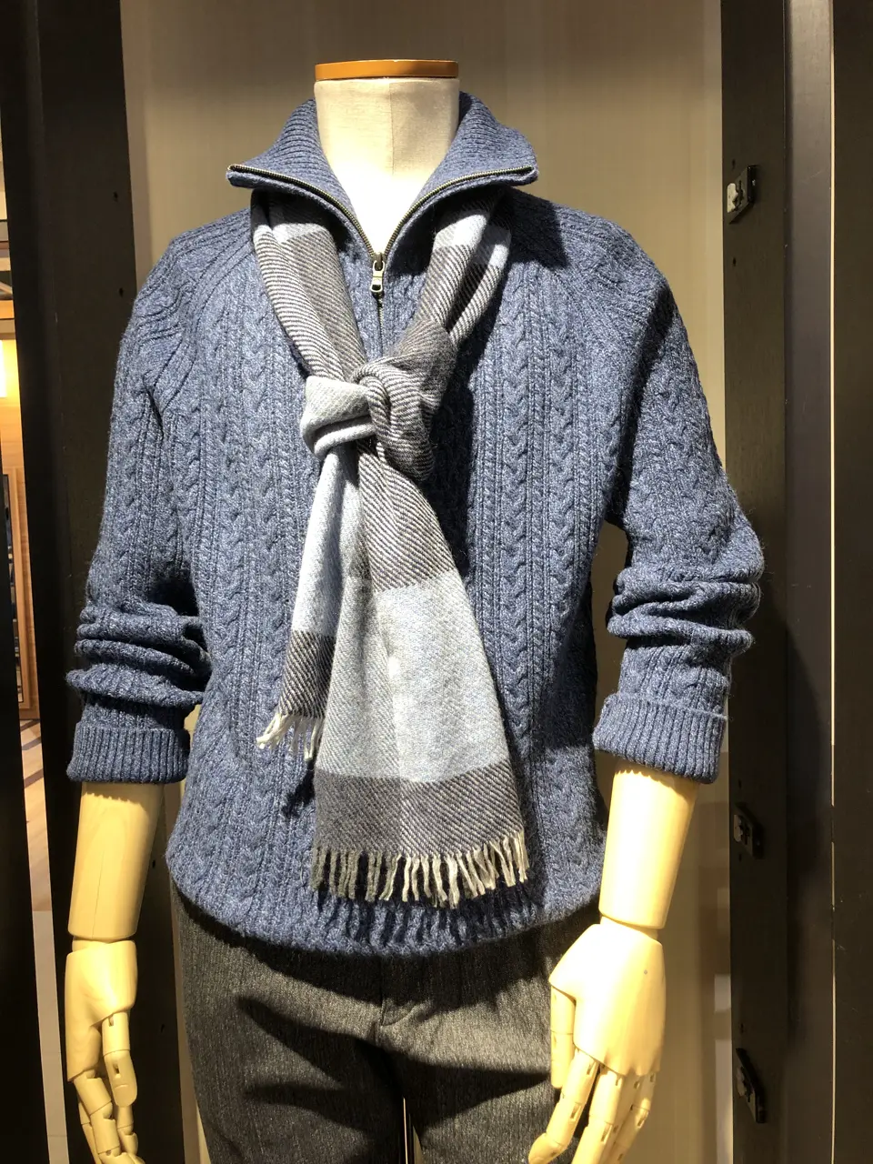 JOSEPH ABBOUD 山口 コーディネート画像