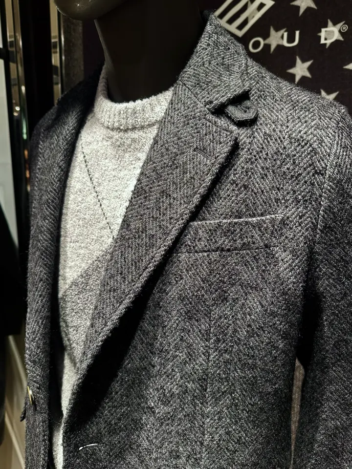 JOSEPH ABBOUD 小田 コーディネート画像