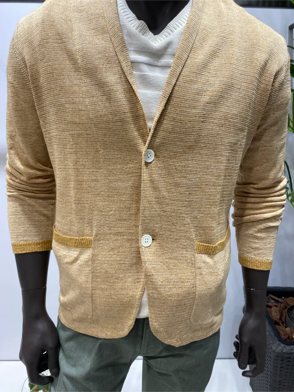 JOSEPH ABBOUD 柳原 コーディネート画像