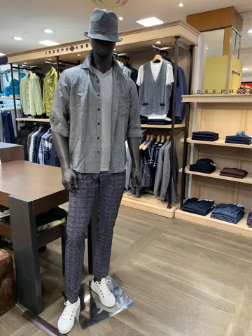 JOSEPH ABBOUD 秦 コーディネート画像