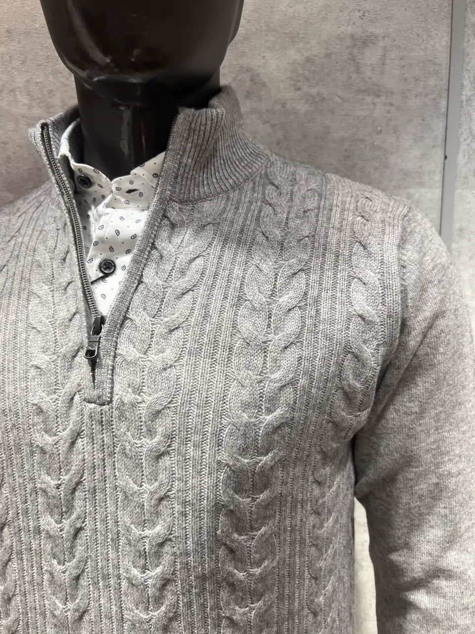 JOSEPH ABBOUD 上條 コーディネート画像