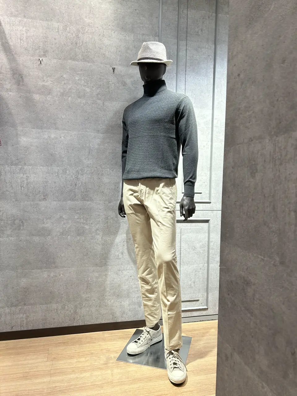 JOSEPH ABBOUD 上條 コーディネート画像