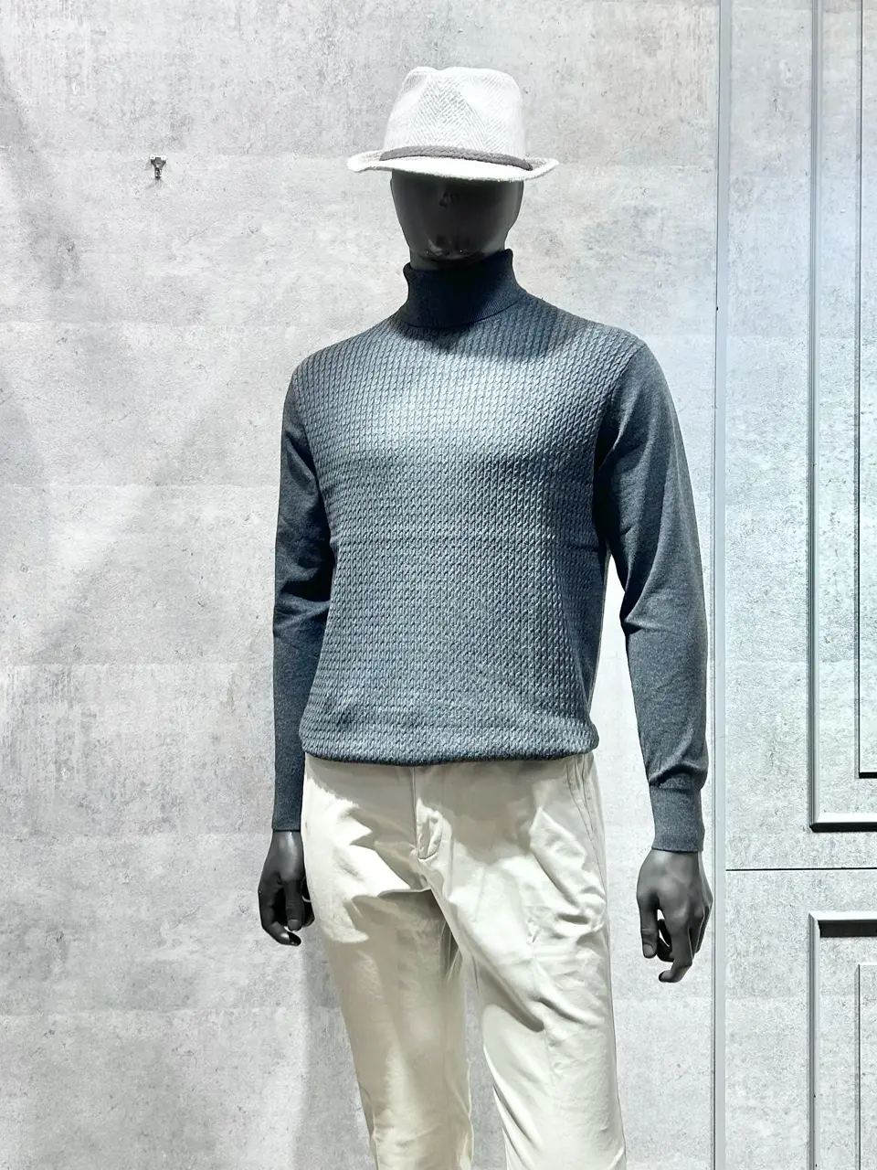 JOSEPH ABBOUD 二澤 コーディネート画像