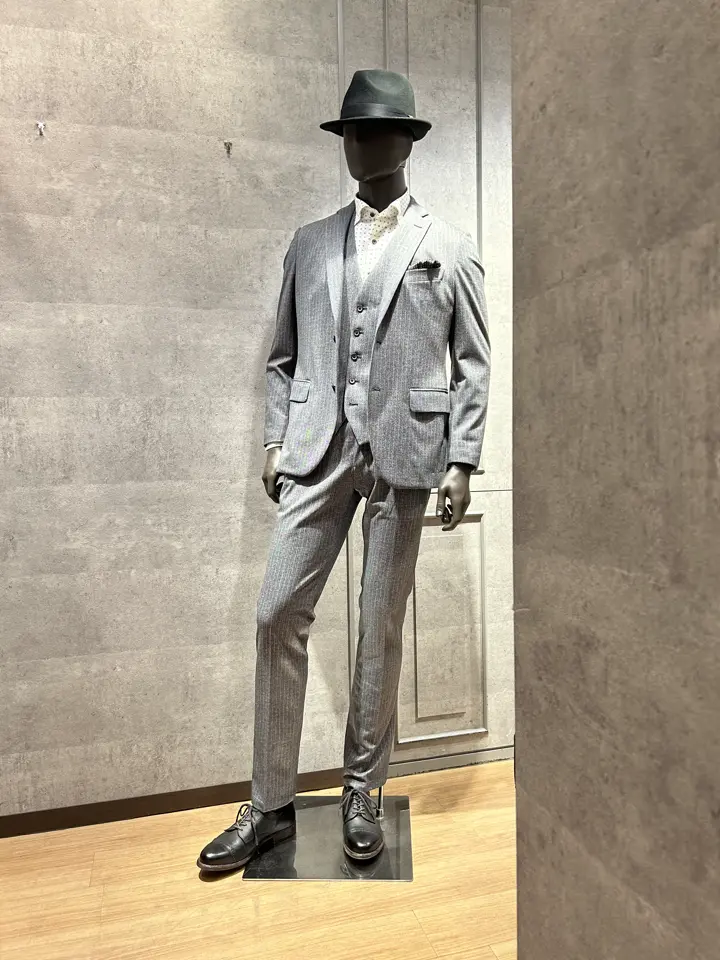 JOSEPH ABBOUD 上條 コーディネート画像