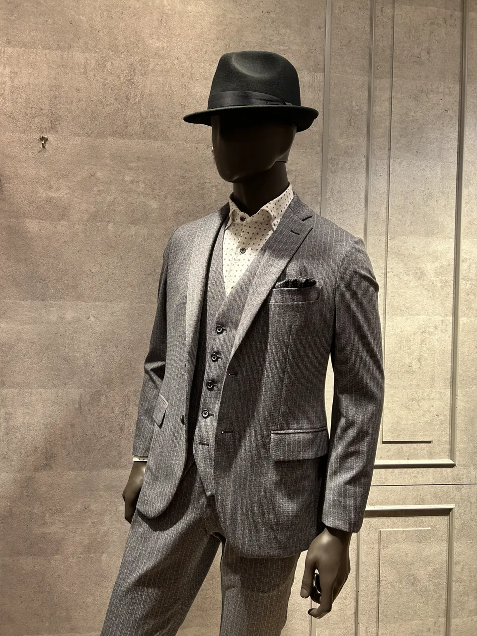 JOSEPH ABBOUD 上條 コーディネート画像