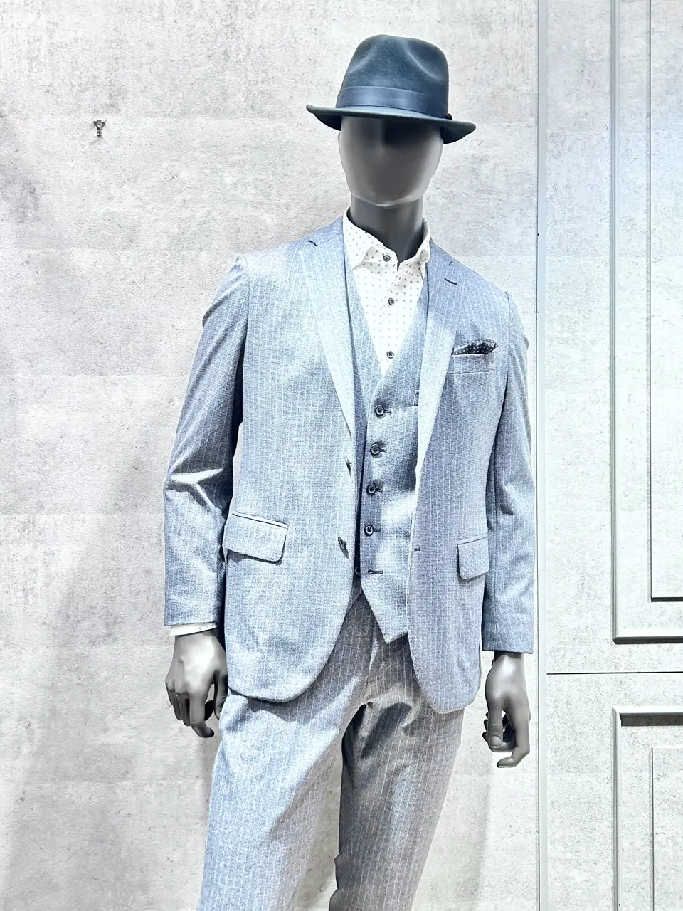 JOSEPH ABBOUD 二澤 コーディネート画像