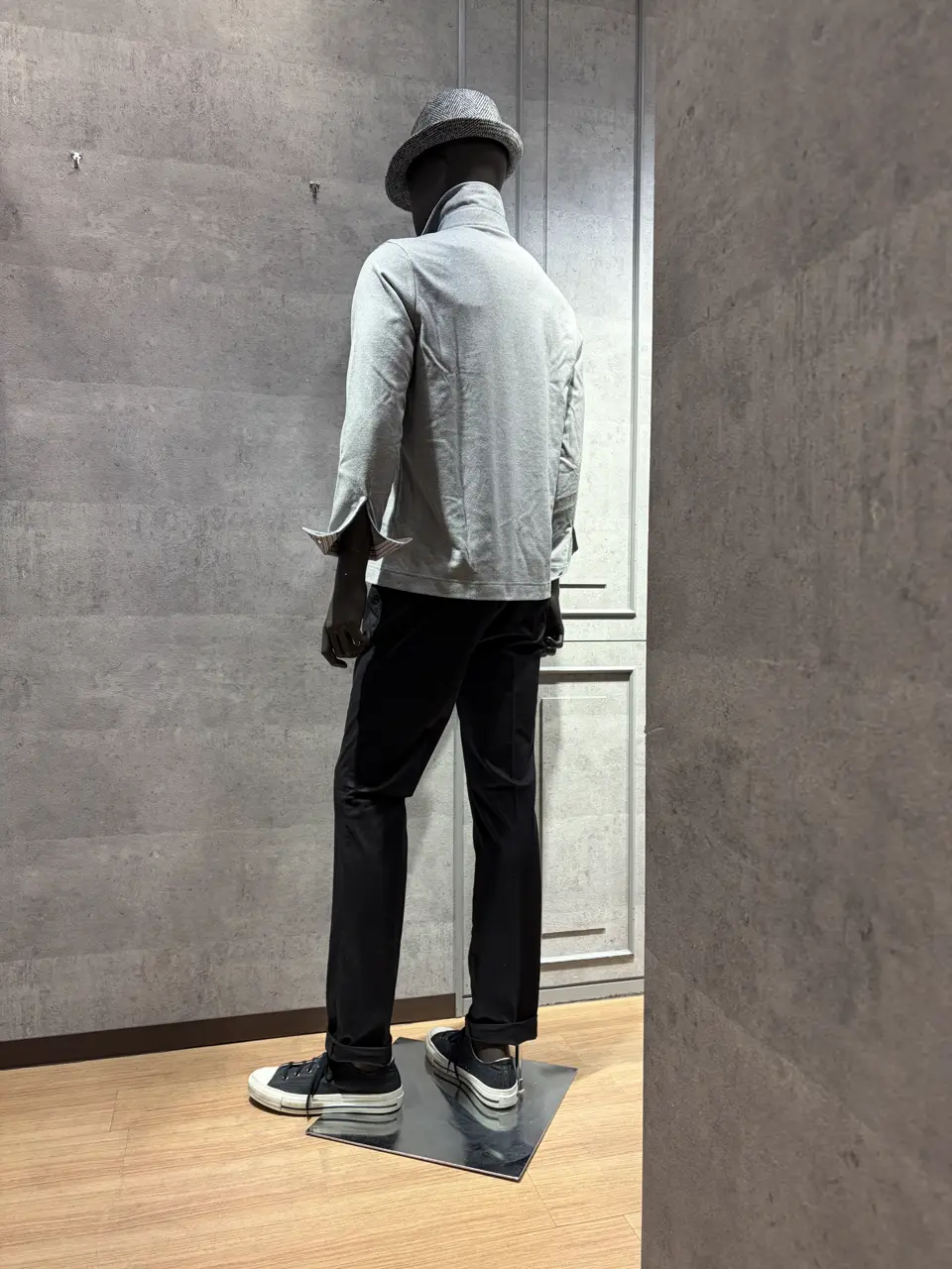 JOSEPH ABBOUD 上條 コーディネート画像