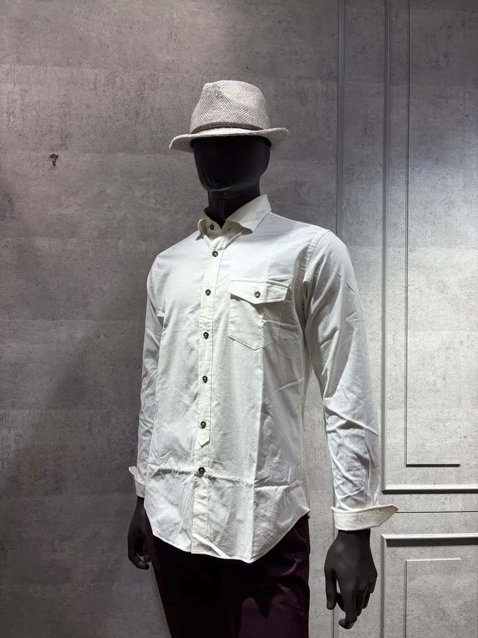 JOSEPH ABBOUD 上條 コーディネート画像