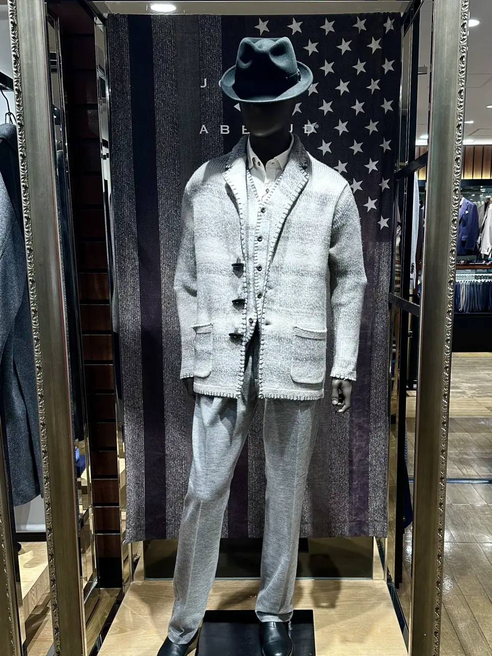 JOSEPH ABBOUD 小田 コーディネート画像