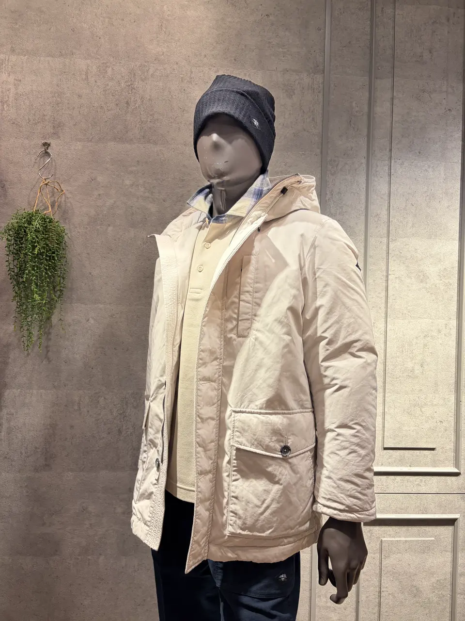 JOSEPH ABBOUD MOUNTAIN 上條 コーディネート画像