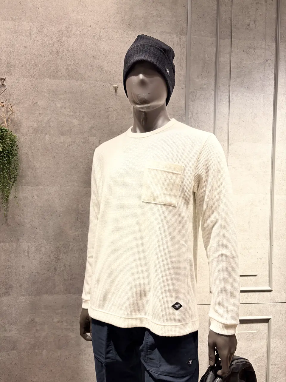 JOSEPH ABBOUD MOUNTAIN 上條 コーディネート画像